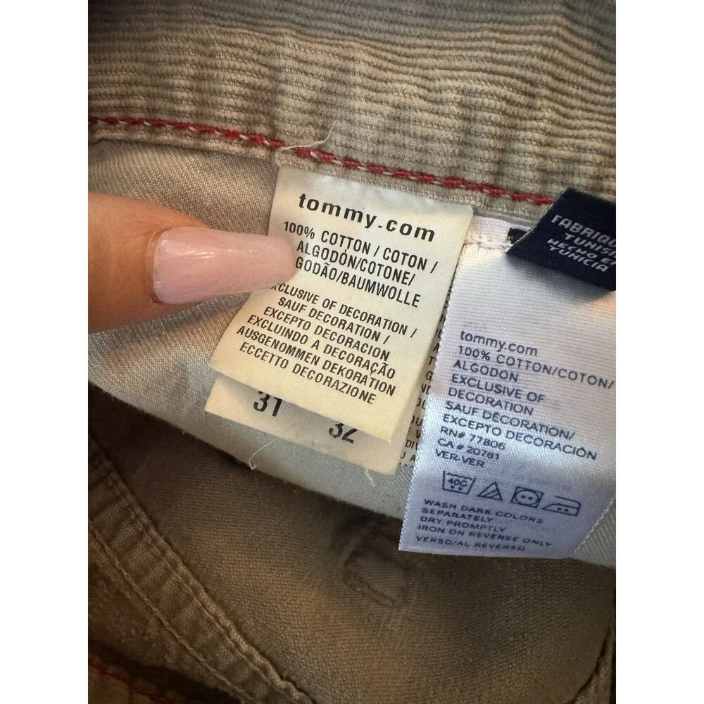 Tommy Hilfiger product pair